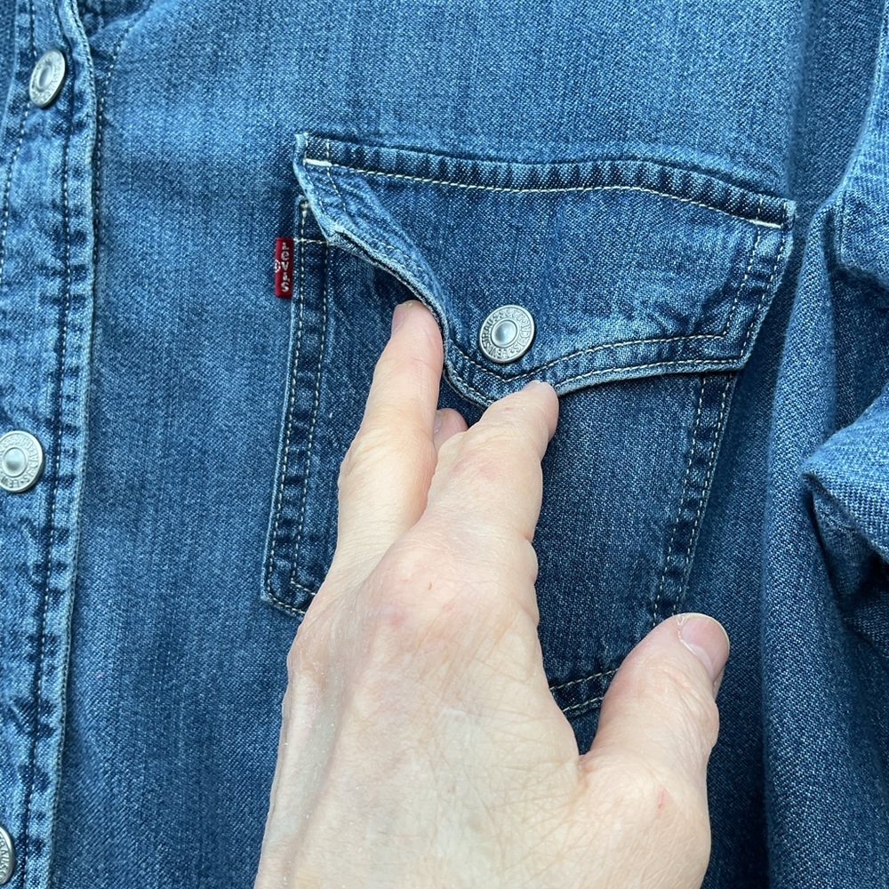 Levi's Light Blue Denim Shirt - Picture 3 of 7